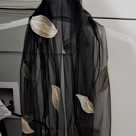 Ladies chiffon long neck scarf, - Picture 3 of 6